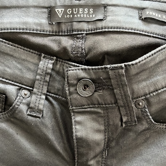 Black Guess power skinny low rise pants - Size 23 - Picture 3 of 5